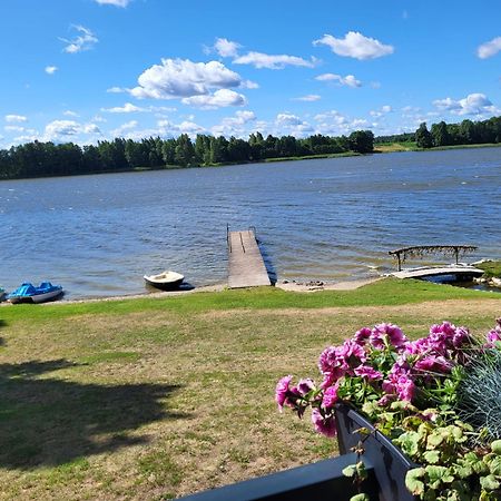 Bed and Breakfast Silaine Recreation & Leisure Ошкіне Екстер'єр фото