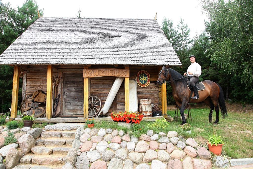 Bed and Breakfast Silaine Recreation & Leisure Ошкіне Екстер'єр фото