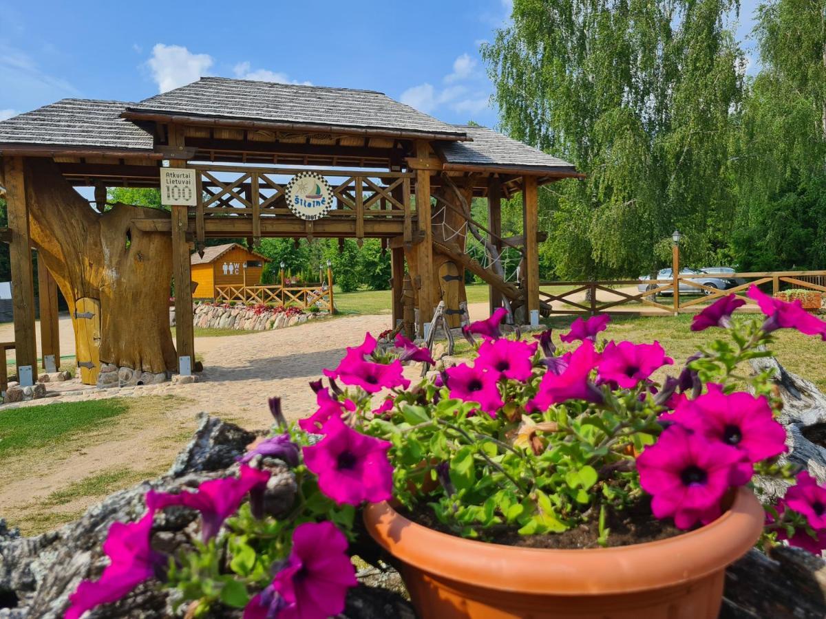 Bed and Breakfast Silaine Recreation & Leisure Ошкіне Екстер'єр фото