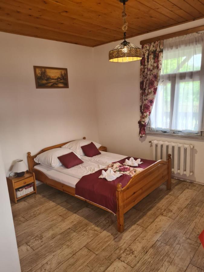 Bed and Breakfast Silaine Recreation & Leisure Ошкіне Екстер'єр фото