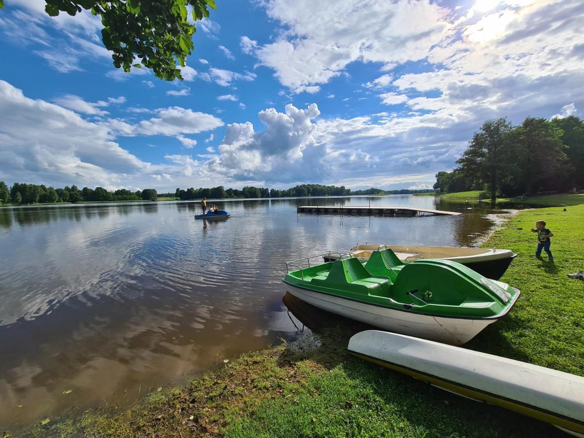 Bed and Breakfast Silaine Recreation & Leisure Ошкіне Екстер'єр фото