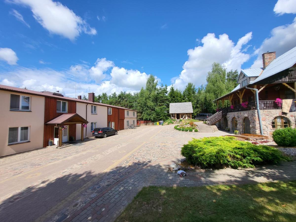 Bed and Breakfast Silaine Recreation & Leisure Ошкіне Екстер'єр фото