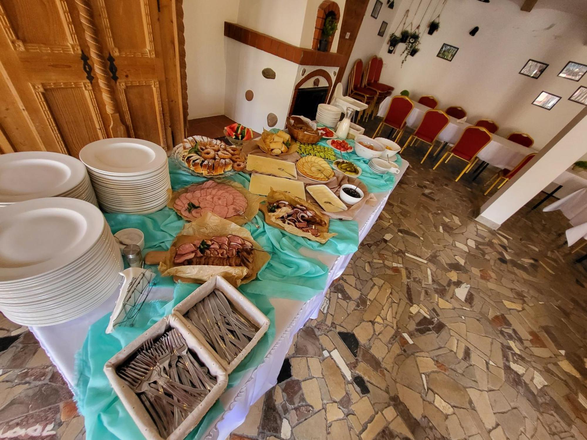 Bed and Breakfast Silaine Recreation & Leisure Ошкіне Екстер'єр фото
