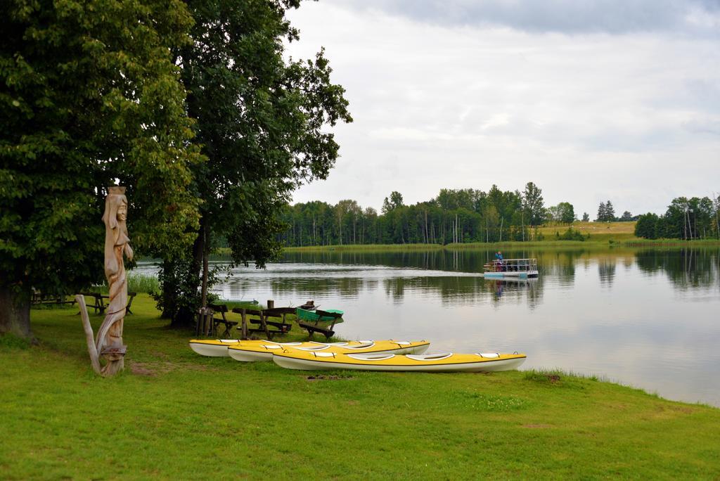 Bed and Breakfast Silaine Recreation & Leisure Ошкіне Екстер'єр фото